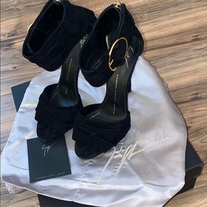 Giuseppe Zanotti black sandals
